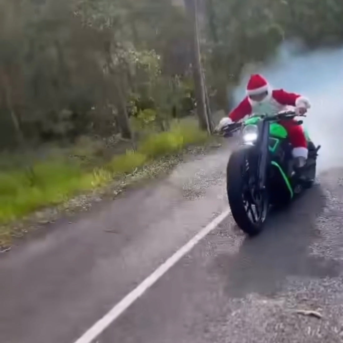 Santa Spotted Leaving Local Mum’s Place Before Lighting Up Sled And Heading North